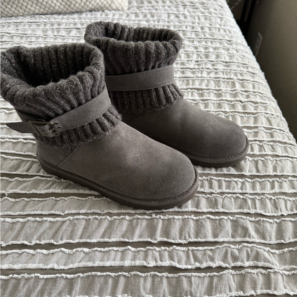 UGG Gray Winter Boots with Knit Cuff